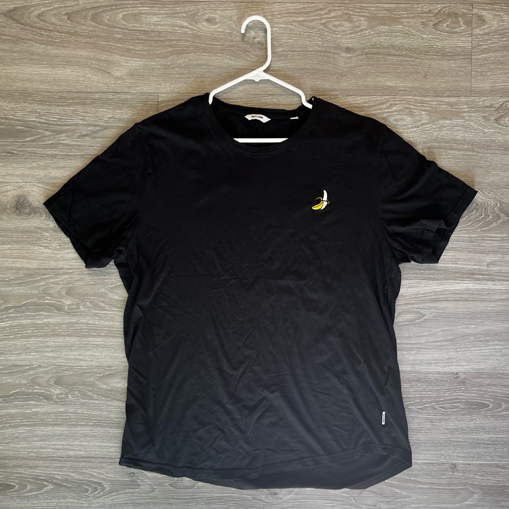 Only & Sons / Xl / Banana Icon / T-Shirt / Black / Used